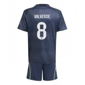 Lacne Dětský Futbalové dres Real Madrid Federico Valverde #8 2025-26 Krátky Rukáv - Preč (+ trenírky)